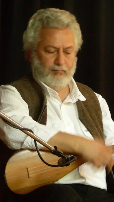 Erkan Oğur